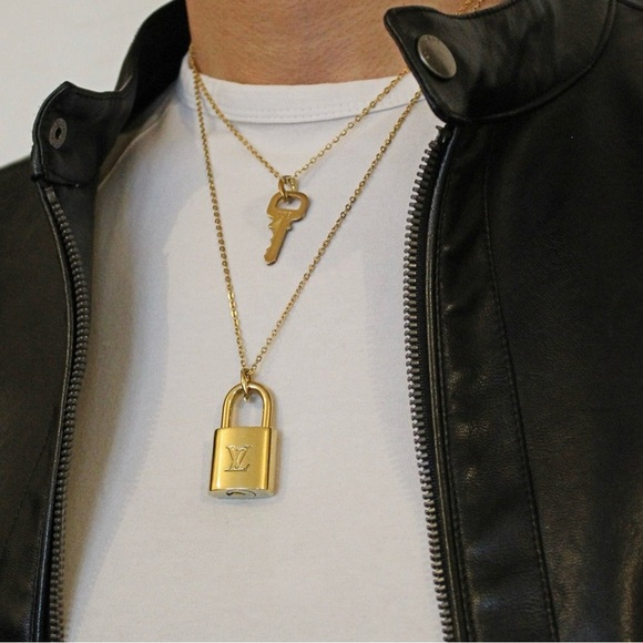 ✨🔐#312 LV Padlock with 1 key | Gold Solid Brass Authentic✨ - Picture 16 of 17